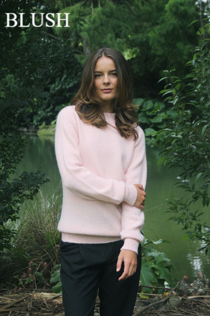 Lothlorian Alpaca Plain Crew Neck Jumper image 4